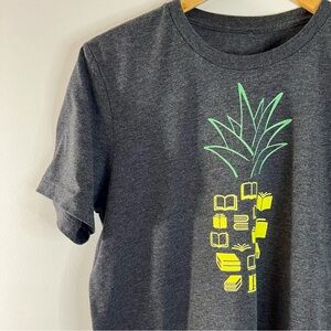 Women’s Bella Canvas Unisex Teacher Pineapple Book Graphic T-shirt Size M